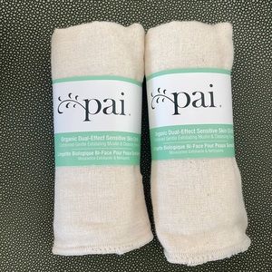 NWT Pai organic Dual Effect Sensitive Skin Cloth, includes 2 cloths